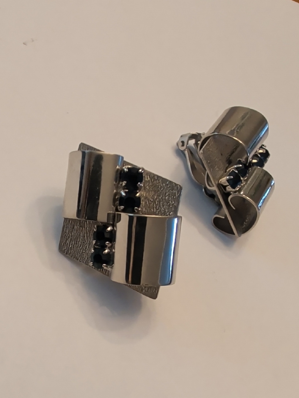 Silver-Tone Navy Stone Ribbon Clip-On Earrings